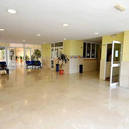 Micampus Málaga Student Residence-3