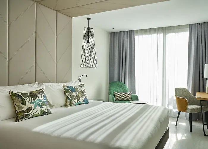 4 sterren hotel: Vincci Larios Diez